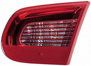 FANALE P/DX INT A ROSSO VW EOS 11/10>